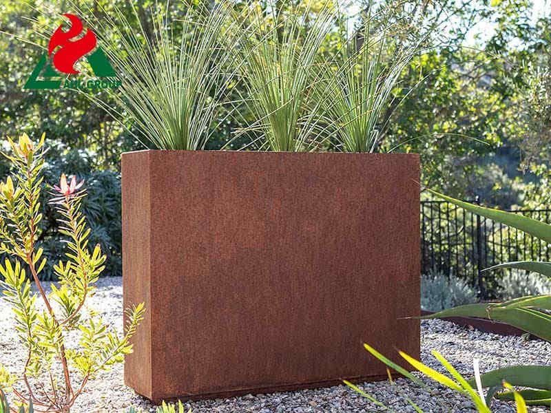 <h3>Raised beds in corten steel or galvanized steel – byJEMA</h3>
